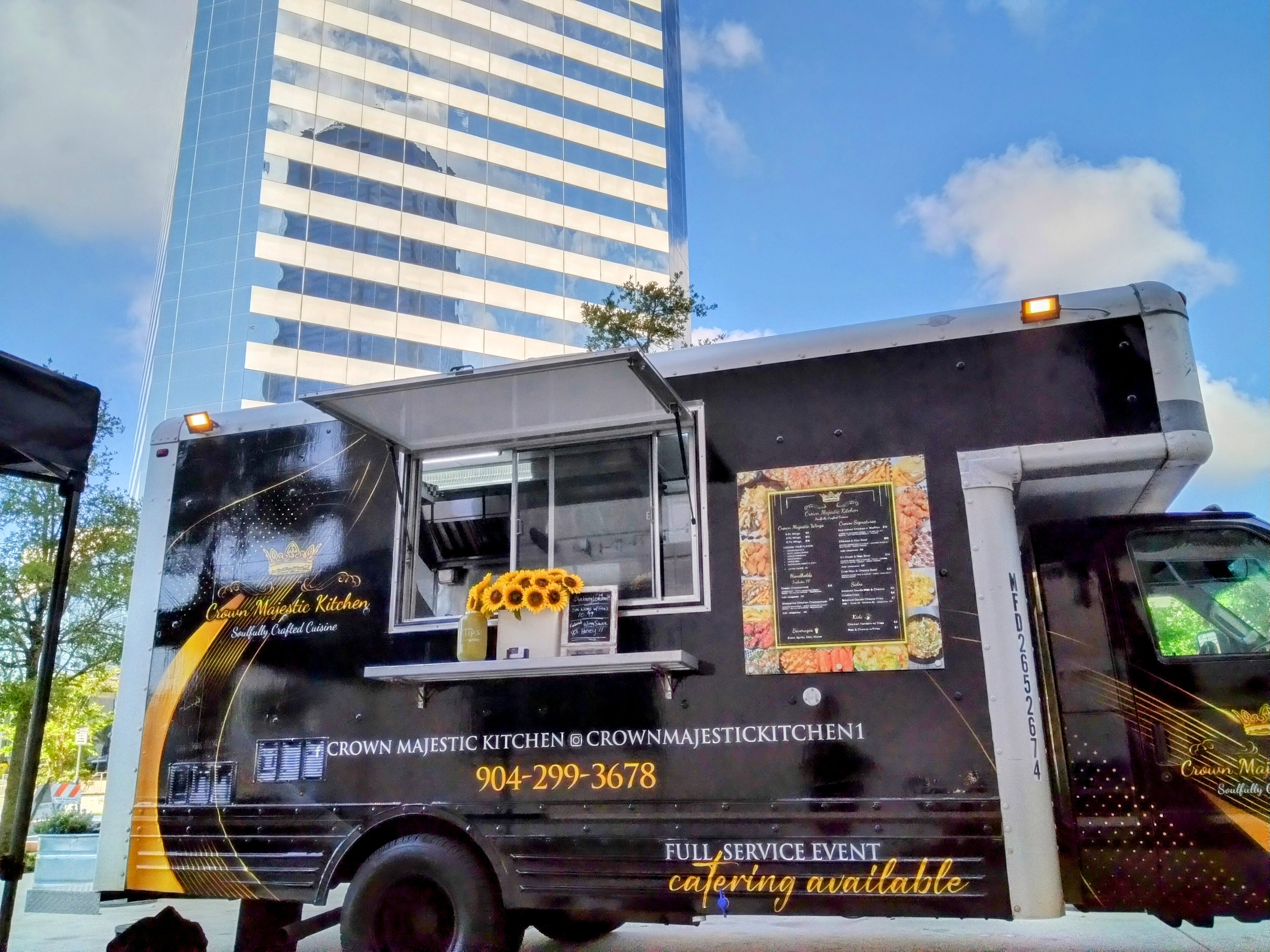Crown Majestic Kitchen Food Truck